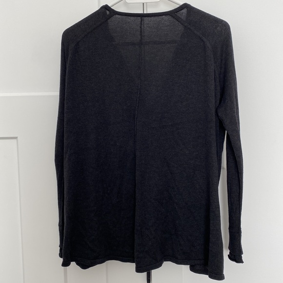Lululemon Poncho Charcoal Grey - Picture 3 of 4